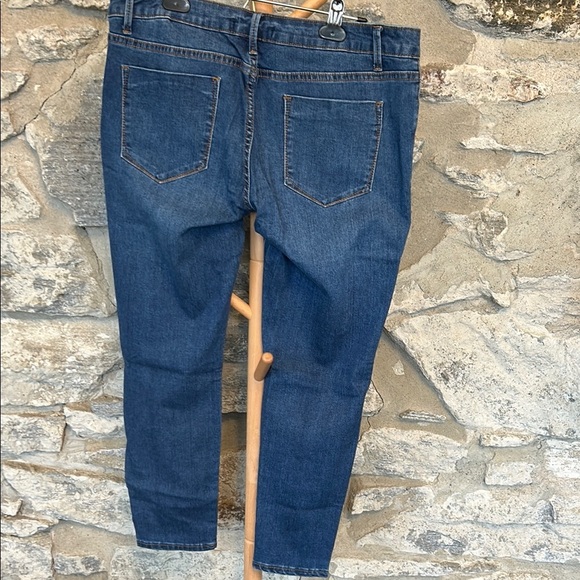 Embroidered Blue Jeans - Picture 3 of 8